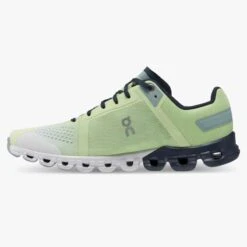 'On Running' Women's Cloudflow - Meadow / White -Footwear Fusion Shop 35.98685 cloudflow fw22 meadow white w g4 1024x1024@2x