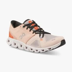 'On Running' Women's Cloud X 3 - Rose / Sand -Footwear Fusion Shop 60.98691 cloud x 3 fw22 rose sand w g6 1024x1024@2x